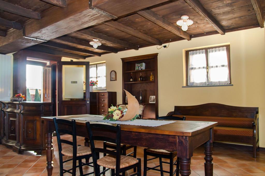 Casa Del Grande Vecchio Bed and Breakfast Airasca Eksteriør billede