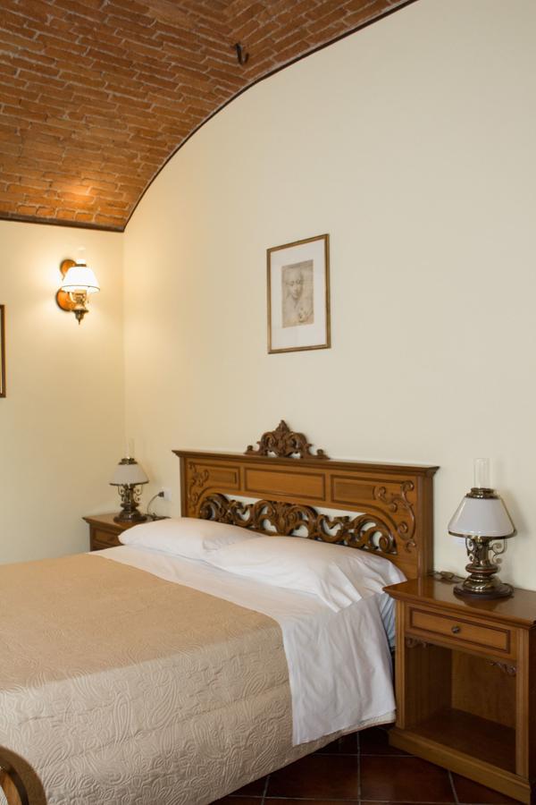 Casa Del Grande Vecchio Bed and Breakfast Airasca Eksteriør billede