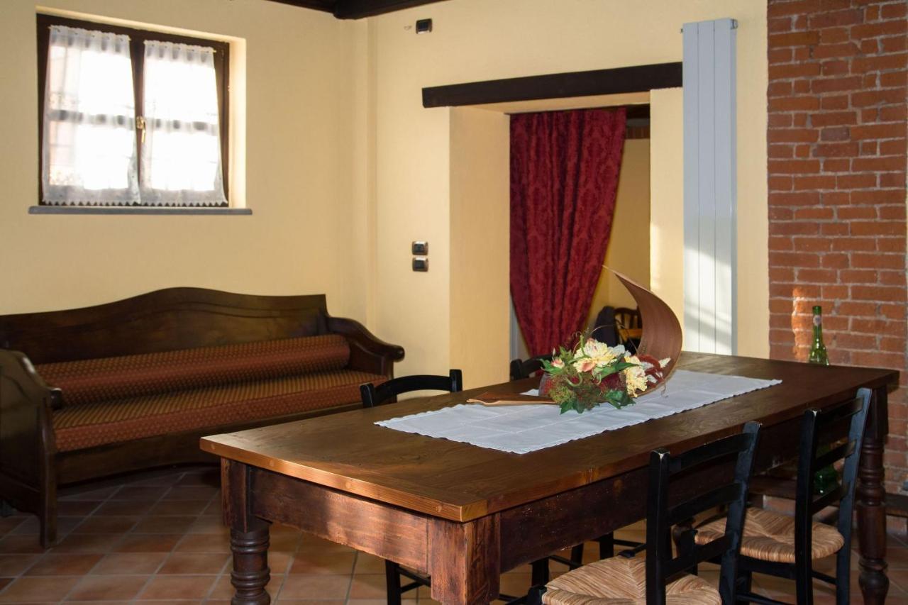 Casa Del Grande Vecchio Bed and Breakfast Airasca Eksteriør billede